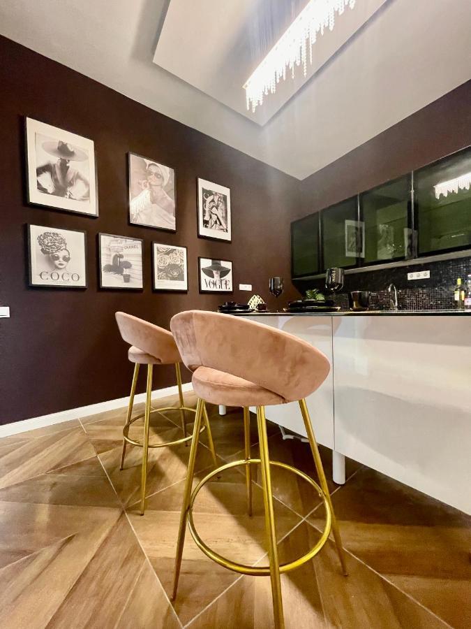 Vip Jacuzzi Luxury Apartment Budapest Luaran gambar