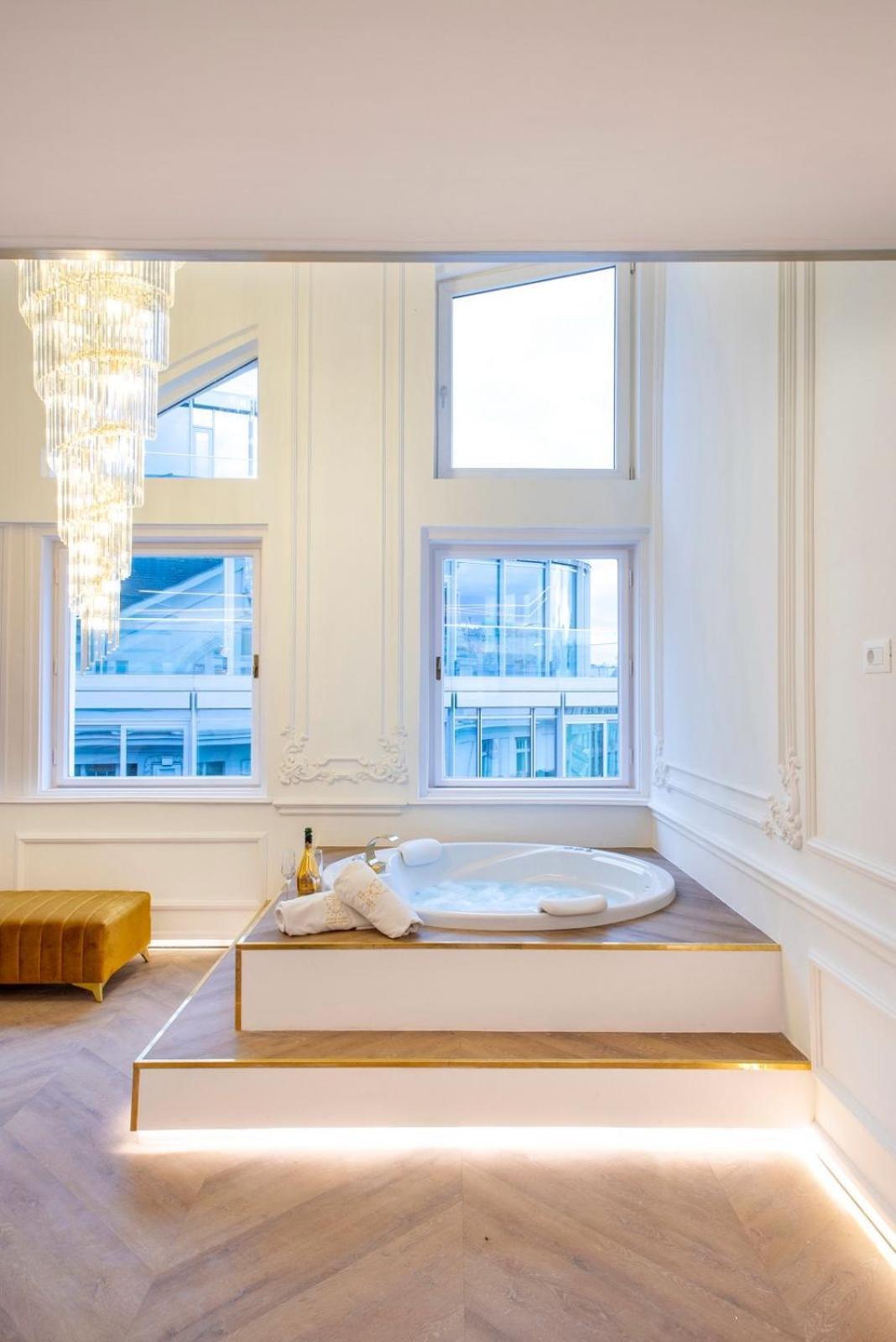 Vip Jacuzzi Luxury Apartment Budapest Luaran gambar